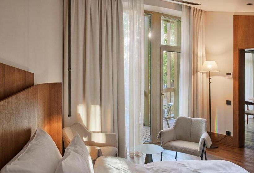 هتل Monist Boutique By Spa Vilnius