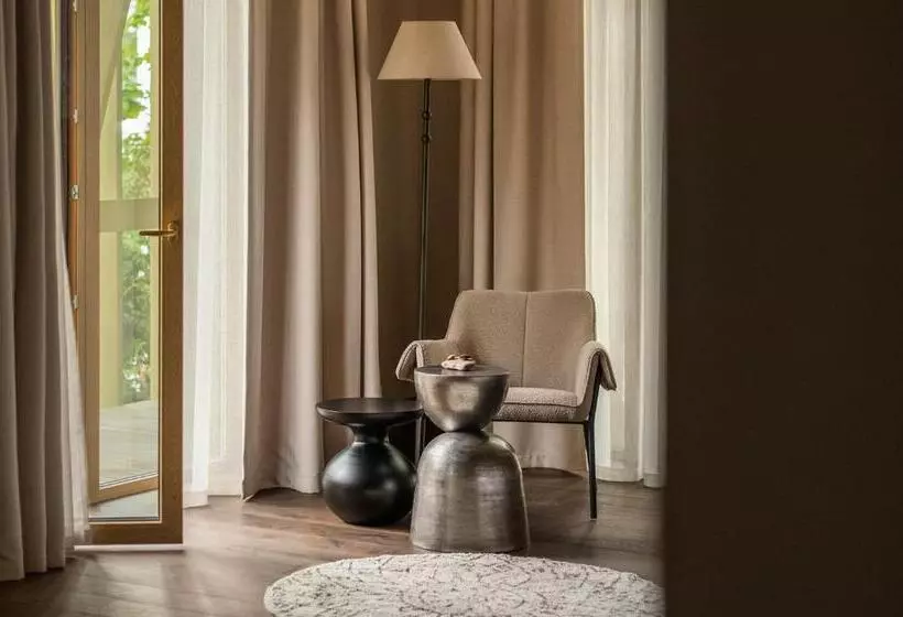 هتل Monist Boutique By Spa Vilnius