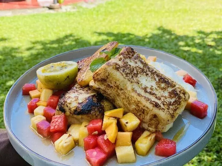 Hotelli Surf N Spice   Hiriketiya