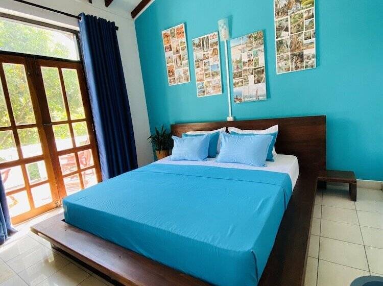 Отель Surf N Spice   Hiriketiya