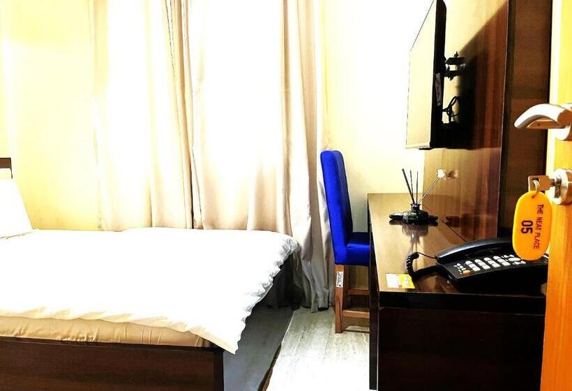 هتل The Neat Place