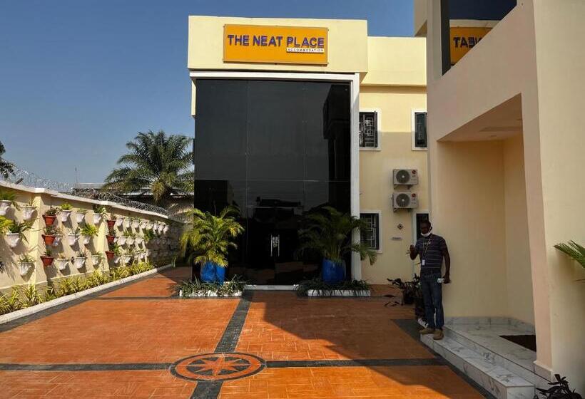 هتل The Neat Place