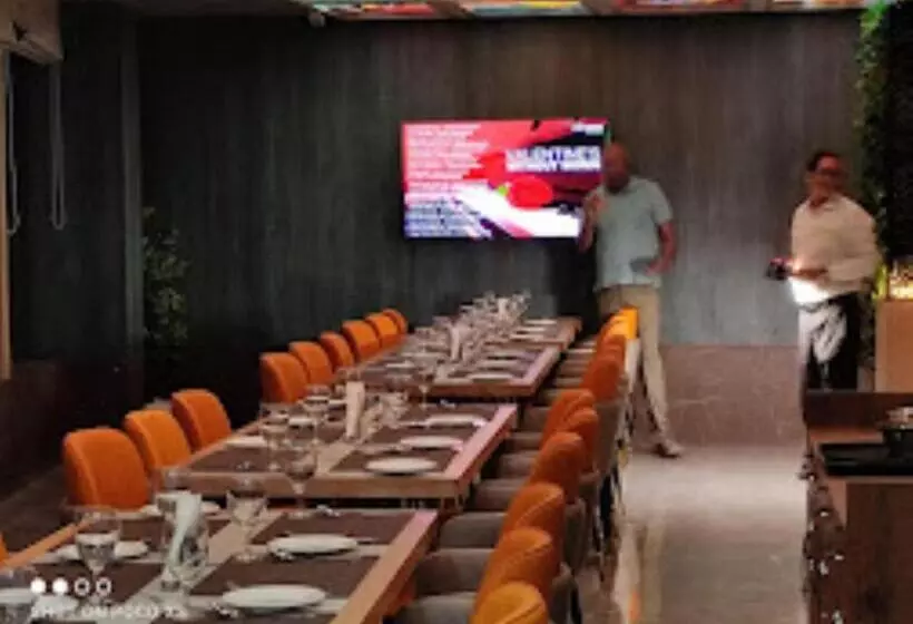 Hotelli The Triple Crown ,bettiah