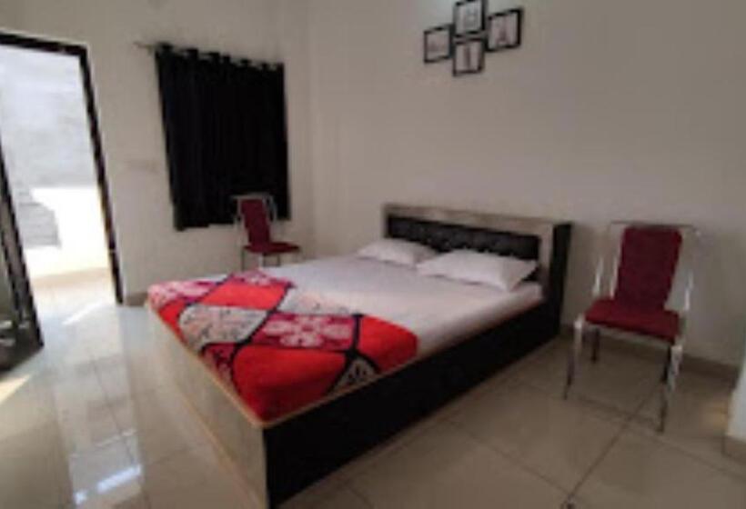 酒店 The White Lotus, Patna