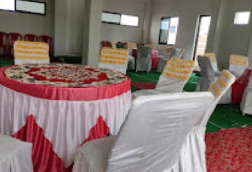 酒店 The White Lotus, Patna