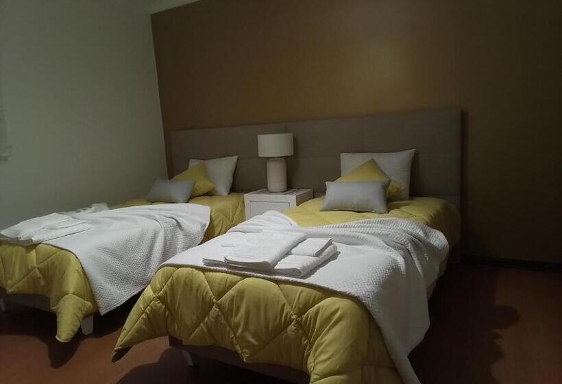 펜션 Alojamento Real