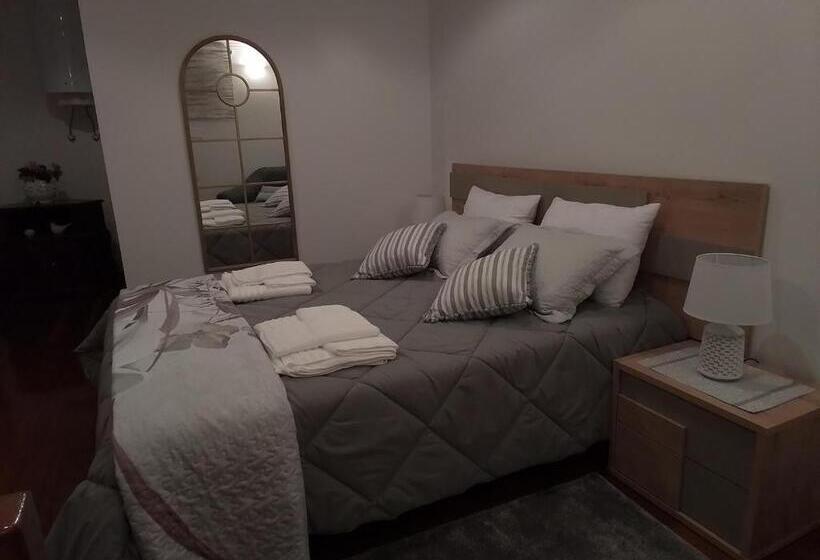 펜션 Alojamento Real