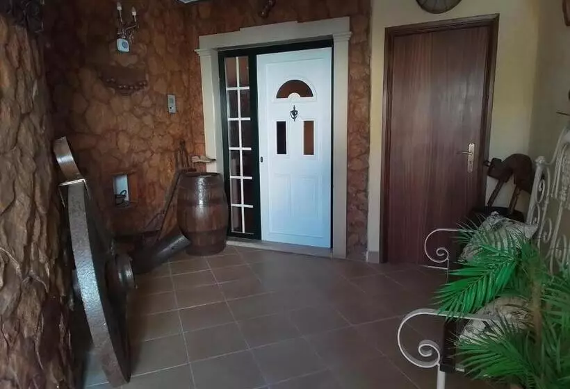 Majatalo Alojamento Real