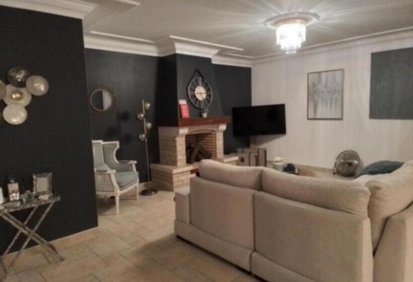 펜션 Alojamento Real