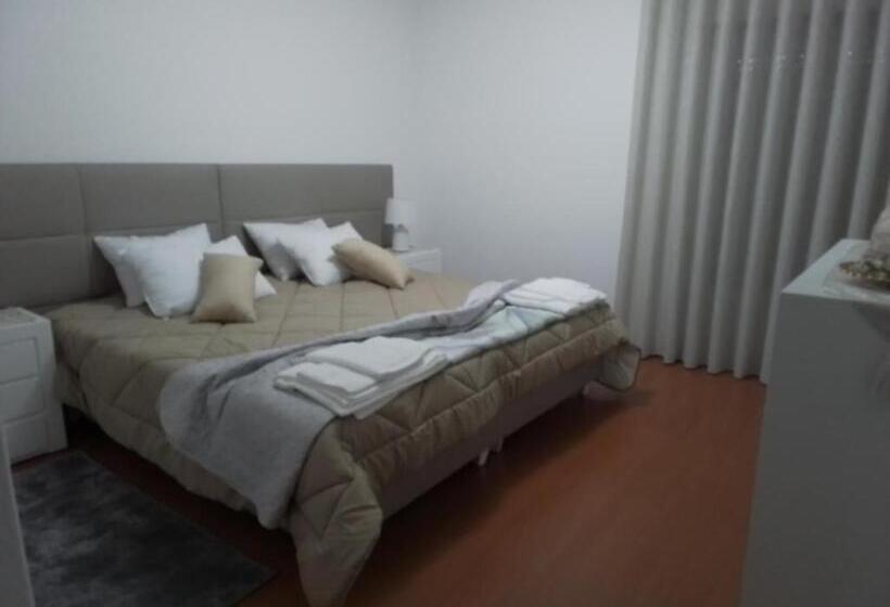 펜션 Alojamento Real