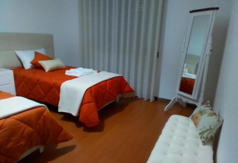 펜션 Alojamento Real