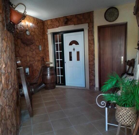 펜션 Alojamento Real