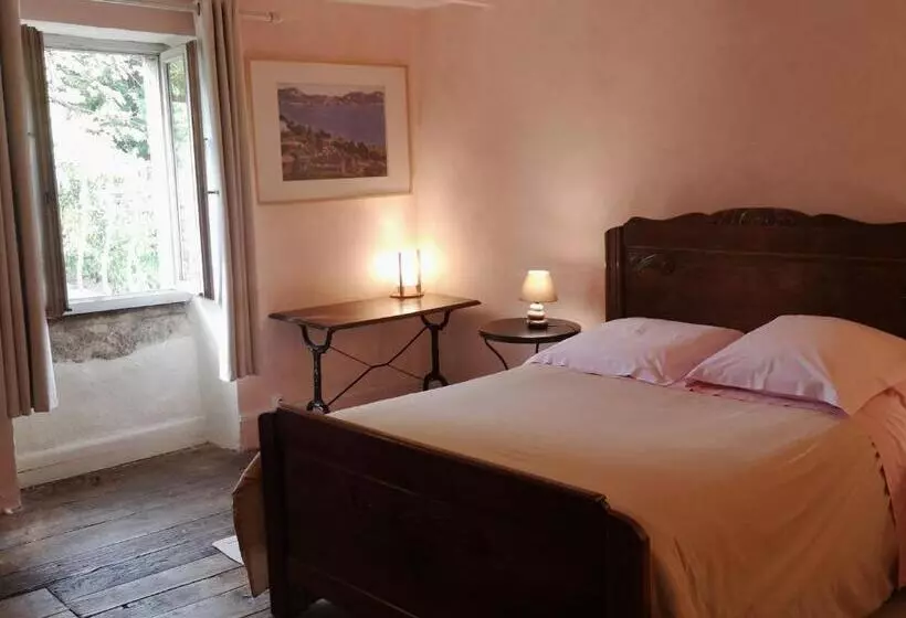 ペンション Guestroom Saint André De Najac, 1 Pièce, 2 Personnes   Fr 1 601 448