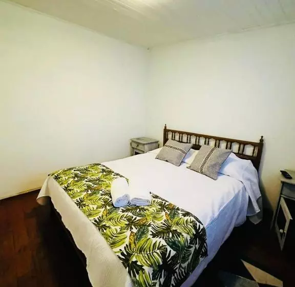 ペンション Hostal 3 Norte