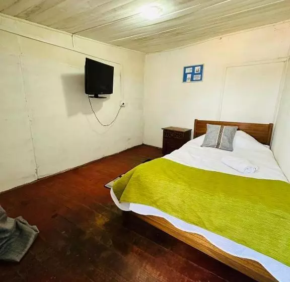 ペンション Hostal 3 Norte
