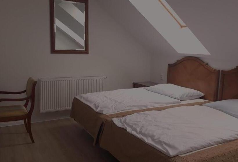 פנסיון Penzión Peron