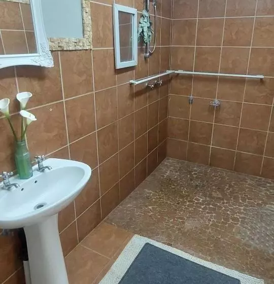 ベッドアンドブレックファースト Ilnika Farm Stay