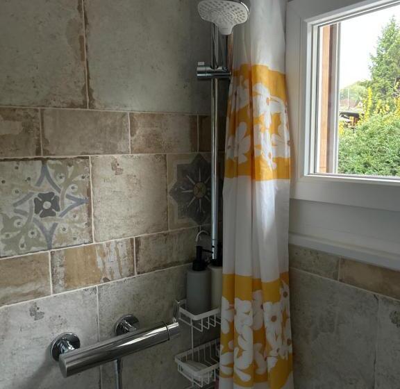 Bed and Breakfast Jolie Chambre Dans Chalet