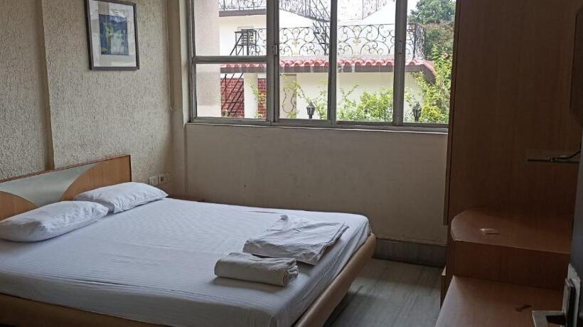 Hotel Ballygunj Guest House