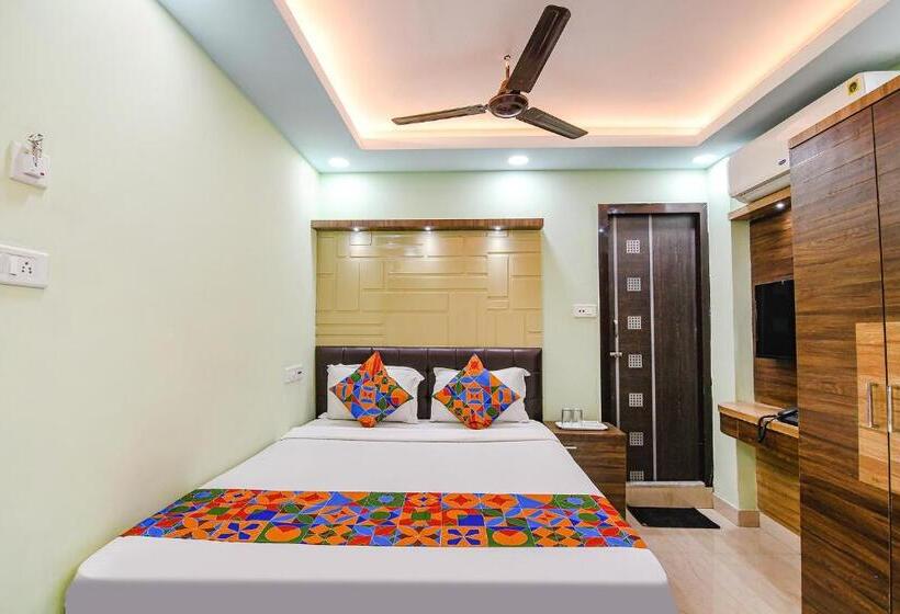 בית מלון כפרי Fabexpress Laxmi Inn