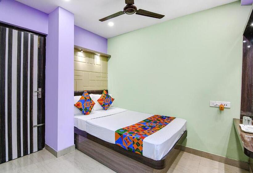 בית מלון כפרי Fabexpress Laxmi Inn