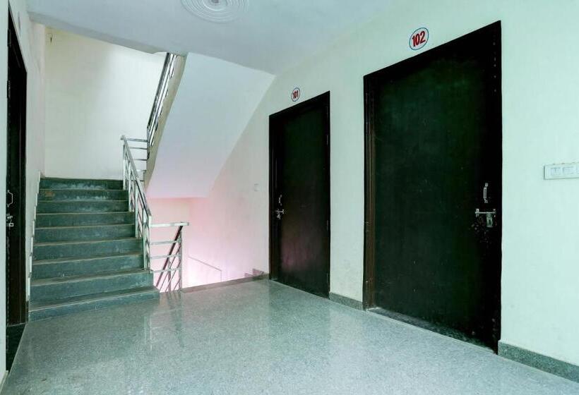 Hotel Flagship Crystal Residency