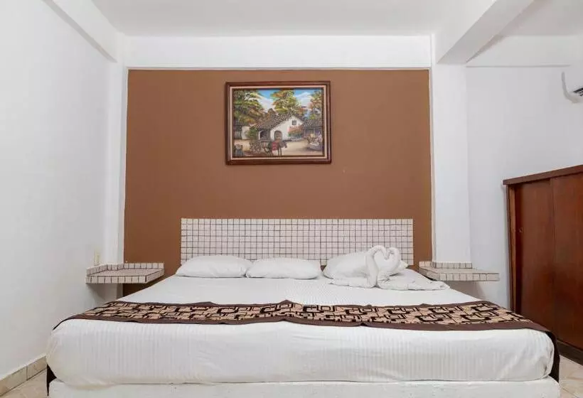 هتل Las Palmas Cancún Centro