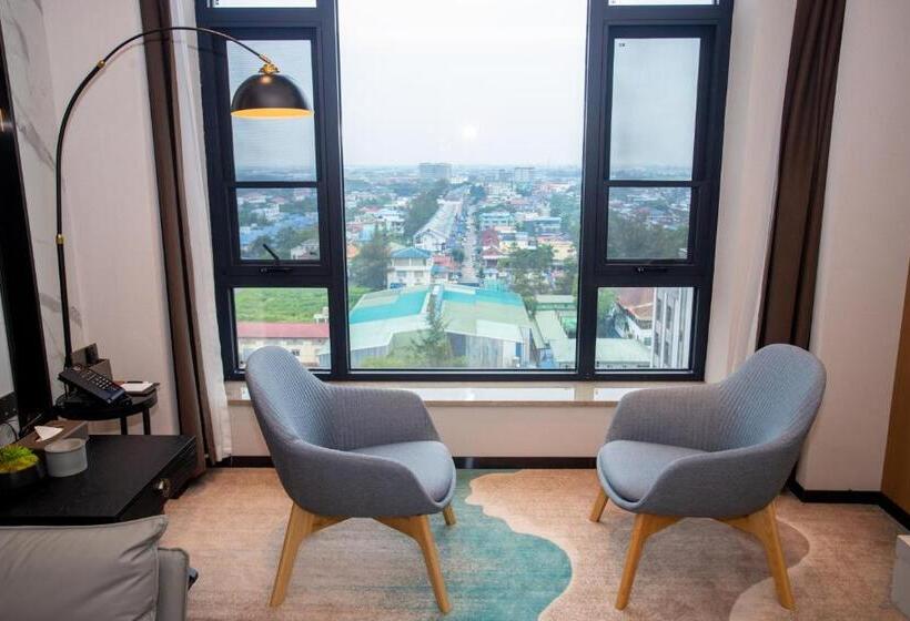 هتل Lc International