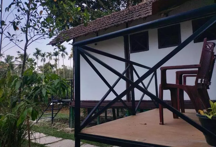 ホテル Oryza Wayanad