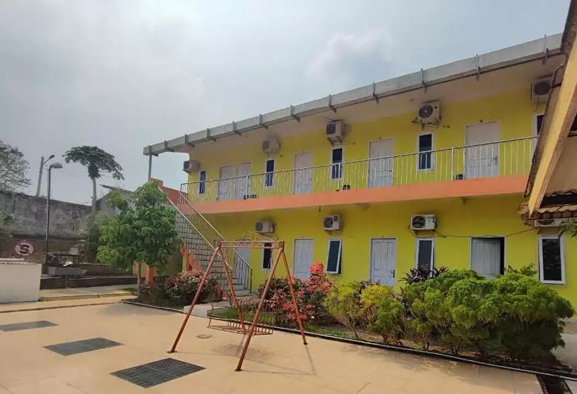 ホテル Oyo 93252 Garuda Bandara Guesthouse