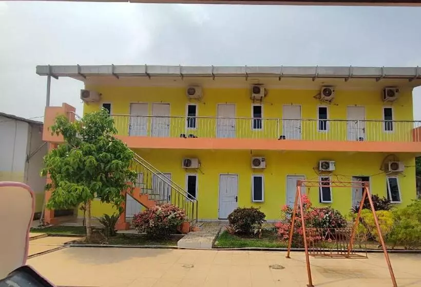 ホテル Oyo 93252 Garuda Bandara Guesthouse
