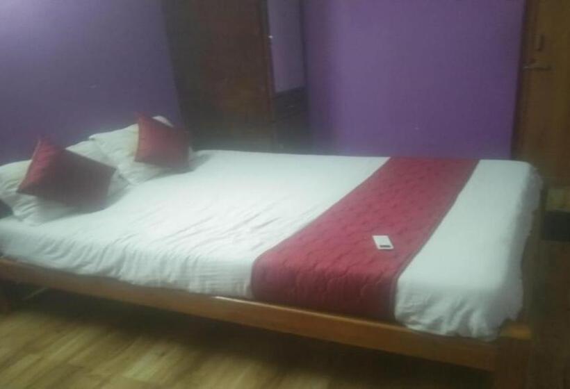 בית מלון כפרי Rvr A Couple Friendly Property