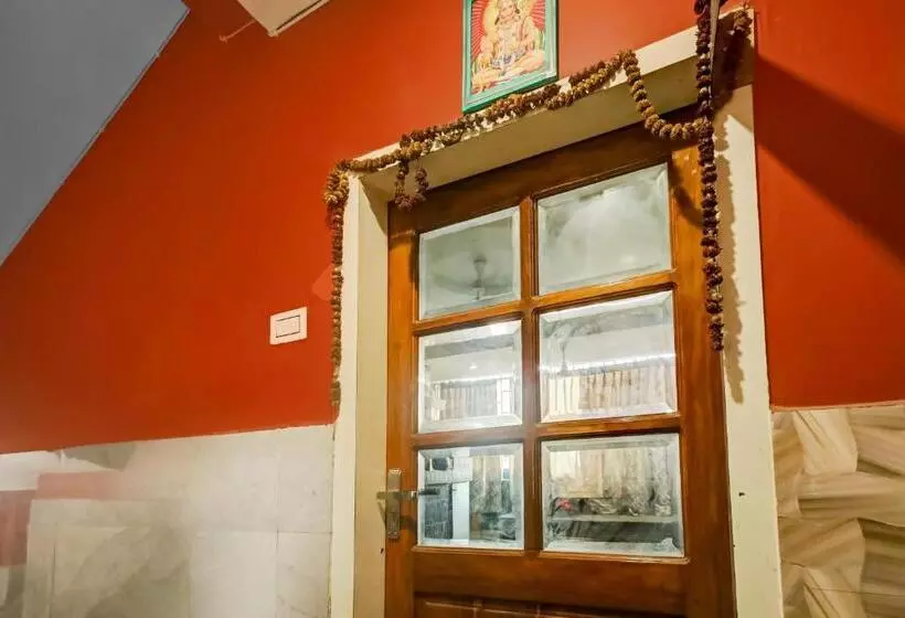 ホテル Super Oyo Flagship Purnima