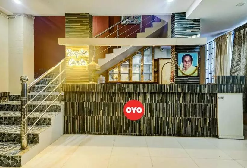 ホテル Super Oyo Flagship Purnima