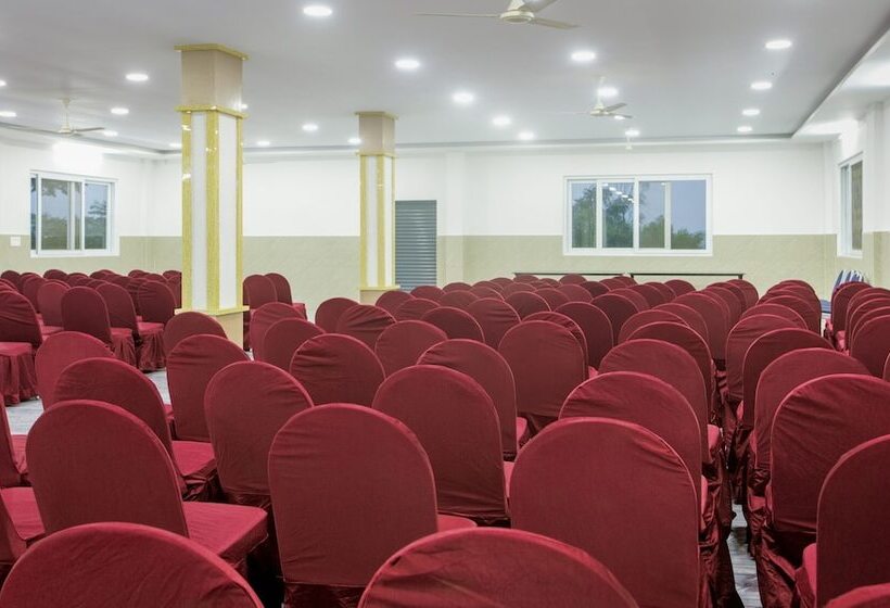 Hotel Treebo Siri Ambari Resorts