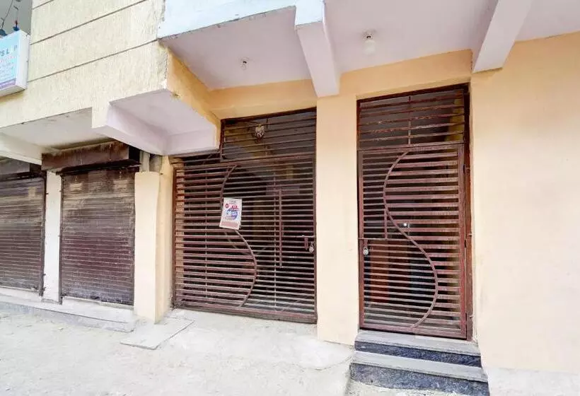 Oyo Hotel Bn