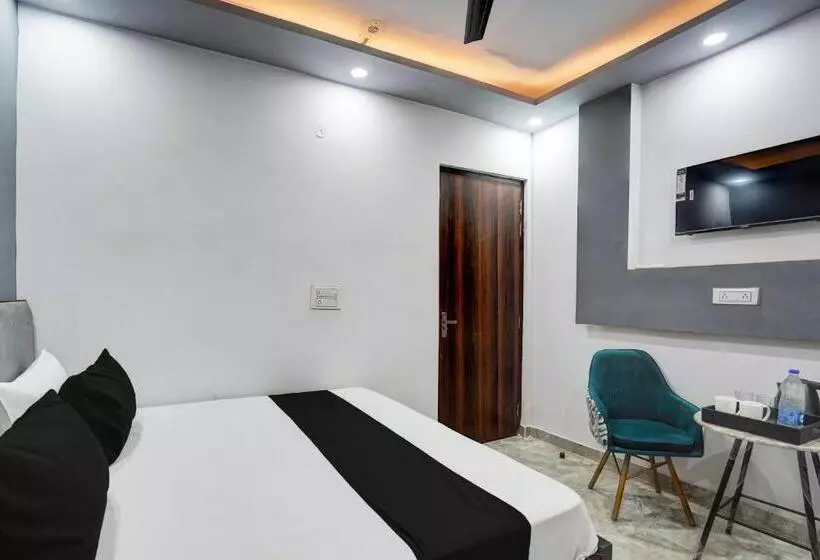 Oyo Hotel Bn