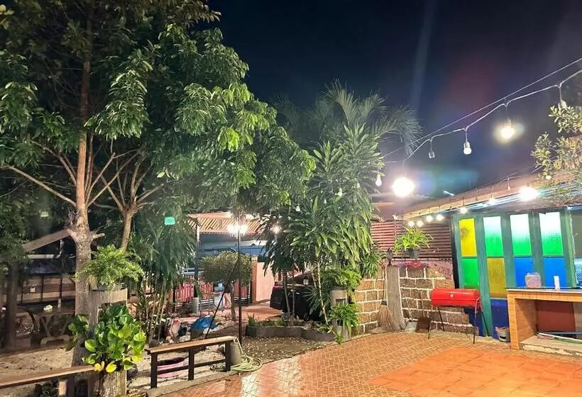 ペンション ดราก้อน พูลวิลล่า บ้านสวนพัทยา