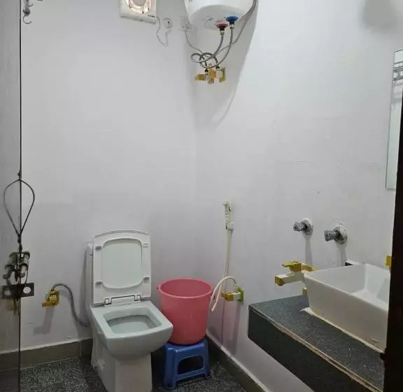 Resort Vrindavan Suites