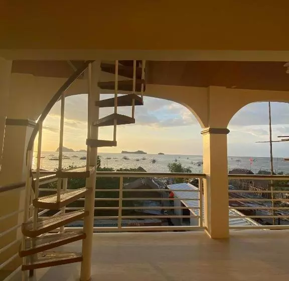 Retkeilymaja Seaesta Beach House