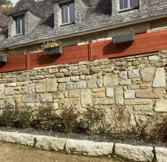 Aamiaismajoitus (B&B) Charmes De La Forêt