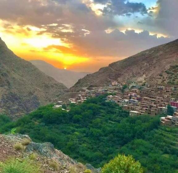 Bed and Breakfast Gite Akswal Amssakrou