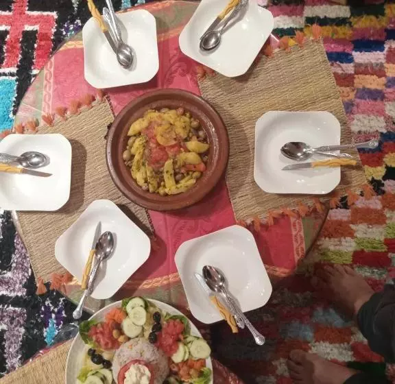 Aamiaismajoitus (B&B) Gite Akswal Amssakrou