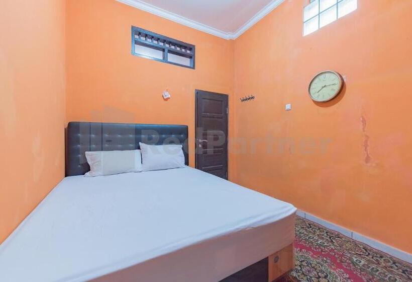 בית מלון כפרי Pondok Hefi Ciwidey Mitra Reddoorz