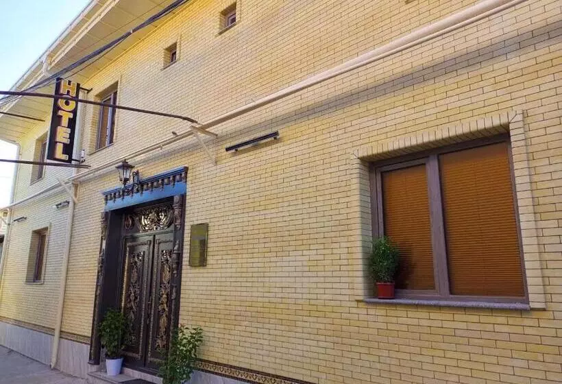 Hotelli Dari Zanjir Family Guest House