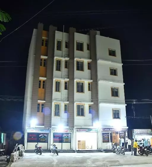 ホテル Kalika Residency