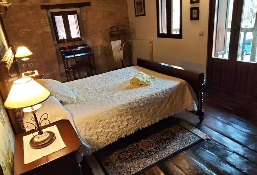 Hotelli La Casona De Escalada