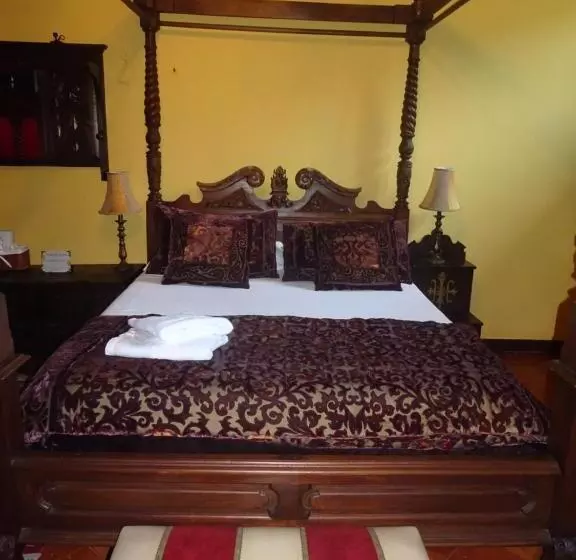 Hotelli La Casona De Escalada