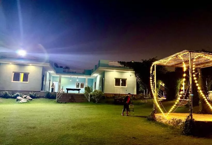 ホテル Romentik Private Farmhouse Aravali Gurugram