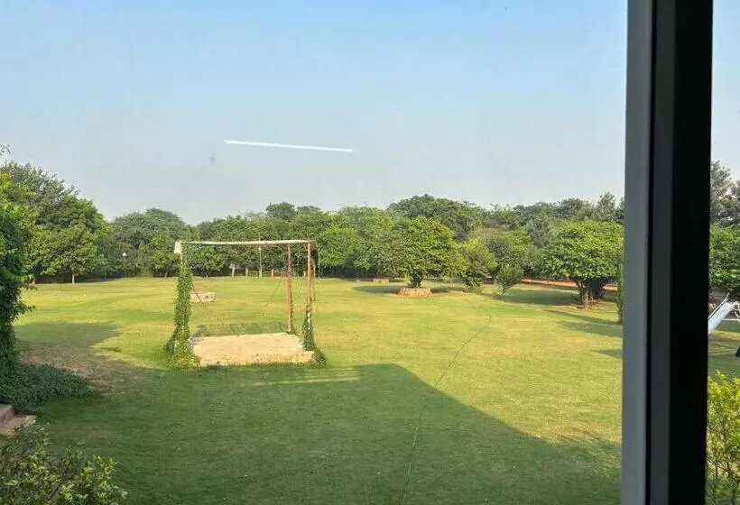 ホテル Romentik Private Farmhouse Aravali Gurugram